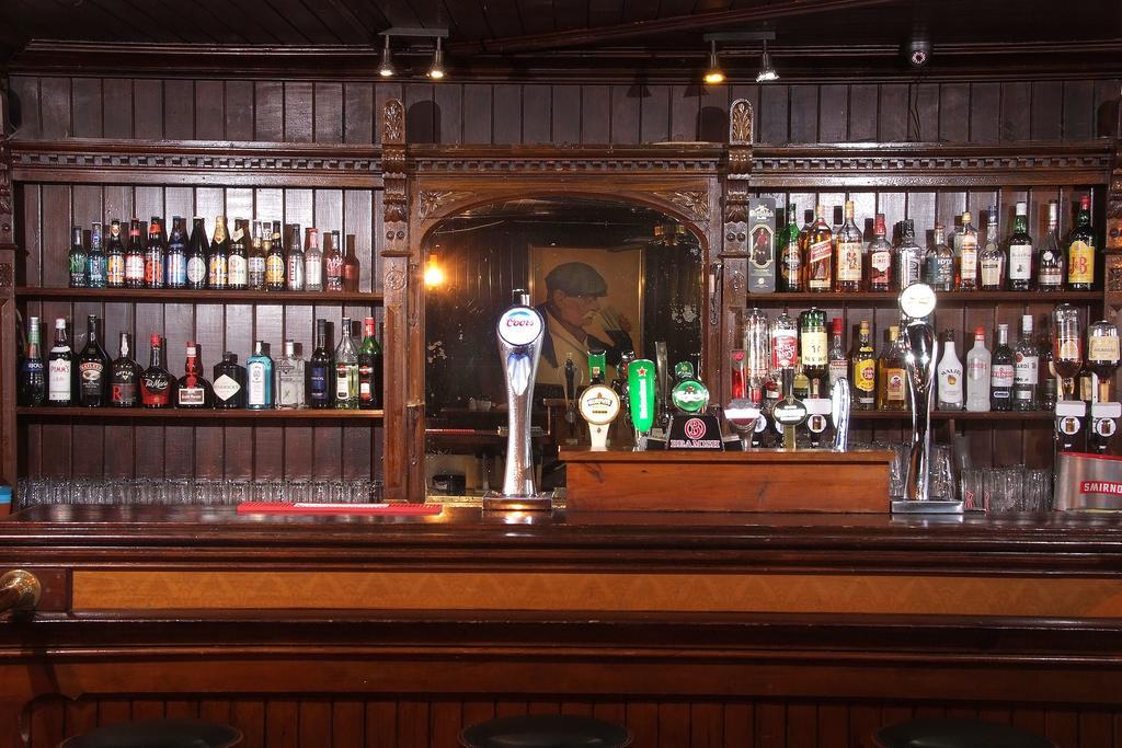 The Old Imperial Hotel Youghal Eksteriør billede